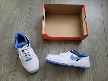 NIKE Full Force Lo (GS) maat 36,5 (4,5y) *nieuw* ~ TH3425 beschikbaar voor biedingen