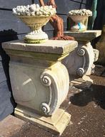 Antieke Franse consoles 70 cm hoog 50 cm diep en 25 cm breed, Ophalen