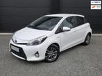 Toyota Yaris 1.5 Full Hybrid Dynamic Design | 1e Eig. |, Auto's, Toyota, Gebruikt, Zwart, 4 cilinders, 1070 kg