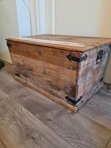 Houten kist, Ibiza stijl kist, sloophout kist, drijfhout  beschikbaar voor biedingen