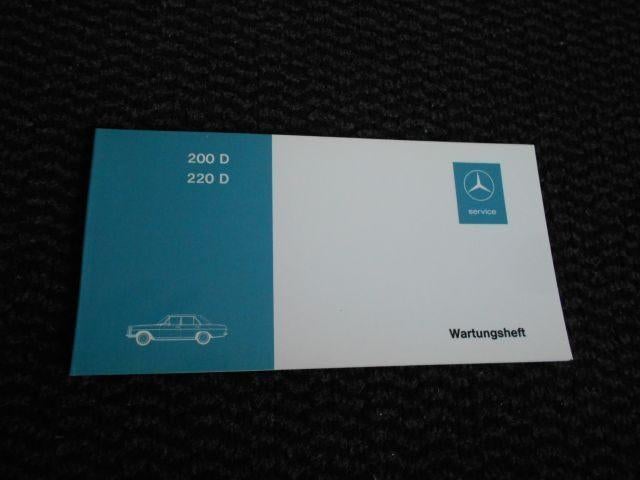 Mercedes W115 - 200D-220D Onderhouds Serviceboekje NIEUW, Auto diversen, Handleidingen en Instructieboekjes, Verzenden