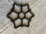 Gietijzeren onderzetter, Huis en Inrichting, Woonaccessoires | Onderzetters, Ophalen of Verzenden, Zo goed als nieuw, Glas of Kopje