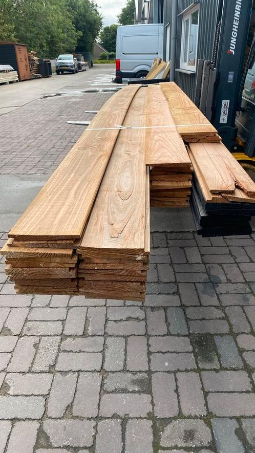 B-keus partij zweeds rabat / potdekselplanken DOUGLAS, Tuin en Terras, Palen, Balken en Planken, Zo goed als nieuw, Planken, 250 cm of meer
