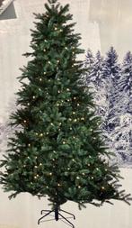MOOIE KERSTBOOM  215 CM MET  260 LAMPJES, Diversen, Kerst, Ophalen of Verzenden, Zo goed als nieuw