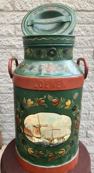 Handbeschilderde Melkbus - Decoratief beschikbaar voor biedingen