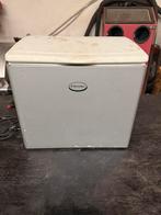 Electrolux camping koelbox gas 12v 230v, Caravans en Kamperen, Koelboxen, Ophalen of Verzenden, Zo goed als nieuw, Elektrisch
