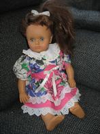 Pop met Bruin Haar-Staart met Kanten strikje, Verzamelen, Ophalen of Verzenden, Zo goed als nieuw, Pop