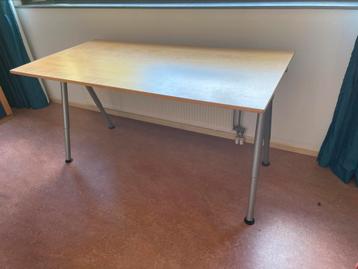 Bureau beschikbaar voor biedingen
