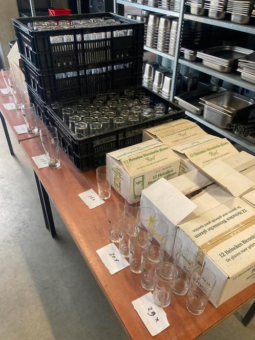Te koop partij diverse soorten Heineken bierglazen bierglas, Verzamelen, Biermerken, Zo goed als nieuw, Glas of Glazen, Heineken