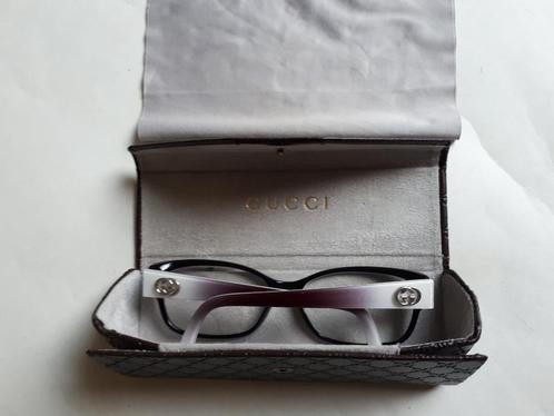 Tijdloze originele bril van het bekende brillenmerk Gucci., Kleding | Dames, Hoeden en Petten, Zo goed als nieuw, One size fits all