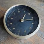 Retro klok - Goudkleurig/ messing, Huis en Inrichting, Woonaccessoires | Klokken, Ophalen of Verzenden, Zo goed als nieuw, Analoog