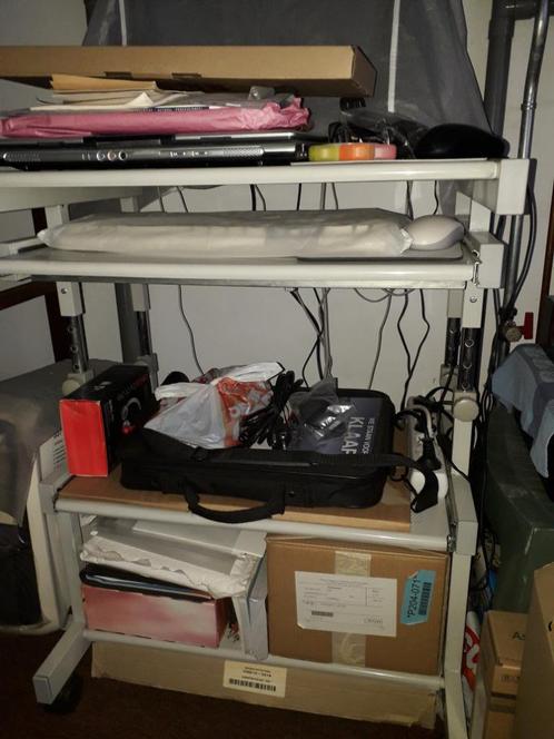 Computertafel, Huis en Inrichting, Bureaus, Zo goed als nieuw, Bureau, Ophalen