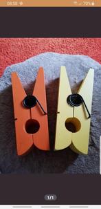 2 ( enorme) Wasknijpers van Hout; €4 per stuk, €7 voor beide, Ophalen of Verzenden, Zo goed als nieuw