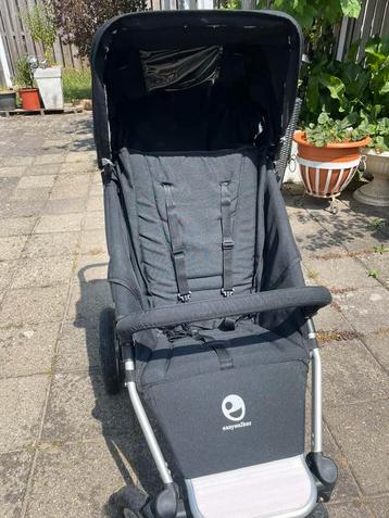 Kinderwagen beschikbaar voor biedingen