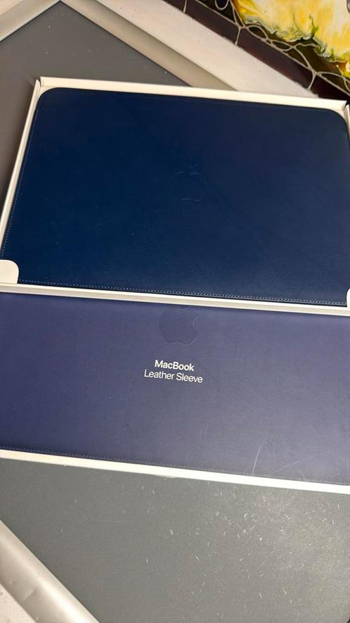 Apple MacBook 12-inch Leather Sleeve Midnight Blue, Computers en Software, Laptophoezen, Nieuw, 12 inch, Ophalen of Verzenden