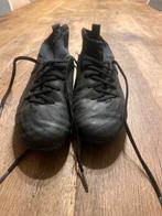 Zwarte voetbalschoenen - Maat 34, Maat XS of kleiner, Ophalen of Verzenden, Gebruikt, Schoenen