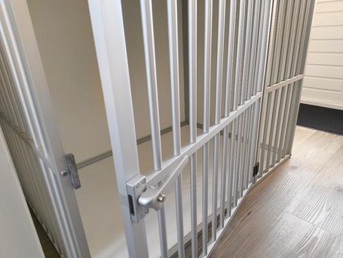 Hondenbench, Dieren en Toebehoren, Hondenbenches, Zo goed als nieuw, Ophalen