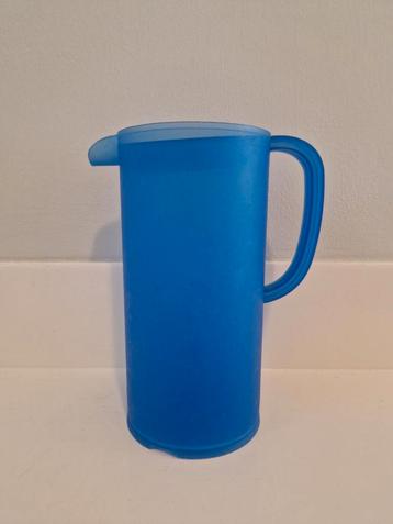 plastic waterkan beschikbaar voor biedingen