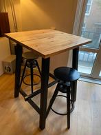 Bartafel (Tybyn) + 4 barkrukken (Dalfred), Huis en Inrichting, Tafels | Statafels, Ophalen of Verzenden, Zo goed als nieuw