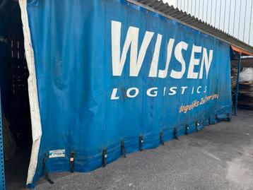 Vrachtwagen zeil beschikbaar voor biedingen