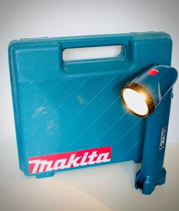 Makita 9,6V accu boor/schroefmachine met lamp beschikbaar voor biedingen