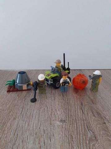 Lego City Vulkaan Starterset 60120 beschikbaar voor biedingen