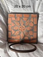 Mooie Wanddecoratie voor bloempot, Antiek en Kunst, Antiek | Wandborden en Tegels, Ophalen of Verzenden