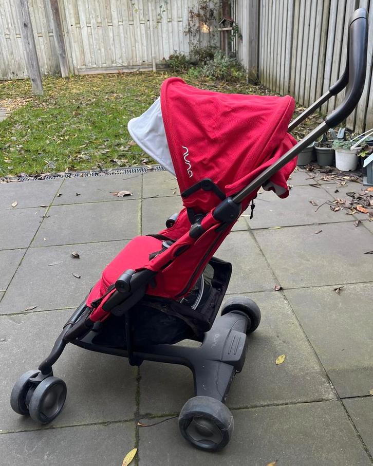 Luxe Nuna buggy, Kinderen en Baby's, Buggy's, Gebruikt, Overige merken, Regenhoes, Verstelbare rugleuning, Voetenzak, Zonnekap