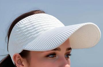 Zonneklep wit en beige zandkleurig nieuw elastisch 1 maat ve beschikbaar voor biedingen