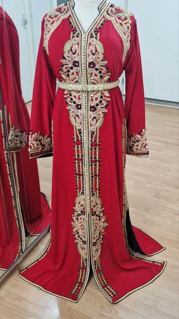 Marokkaanse rode kaftan/takchita beschikbaar voor biedingen