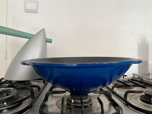 Grote Gietijzeren Wok Blauw 33,5 cm Wokpan Wadjan Pan, Huis en Inrichting, Keuken | Potten en Pannen, Zo goed als nieuw, Wok, Gietijzer