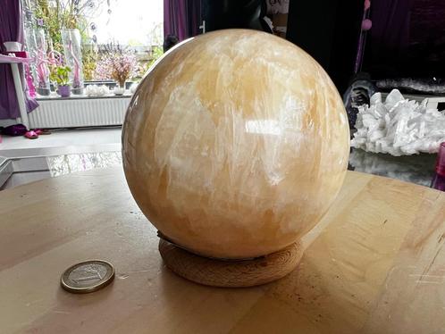 Citroen kwarts bol (17) 1415 gram, diameter 10 cm, Verzamelen, Mineralen en Fossielen, Mineraal, Ophalen of Verzenden