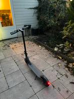 Elektrische step, Fietsen en Brommers, Steps, Ophalen of Verzenden, Zo goed als nieuw, Elektrische step (E-scooter), Hozard
