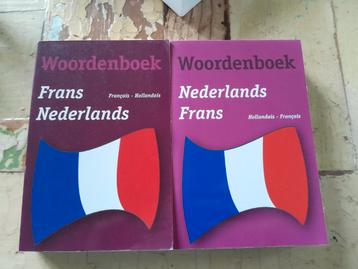 Woordenboeken F-N en N-F beschikbaar voor biedingen