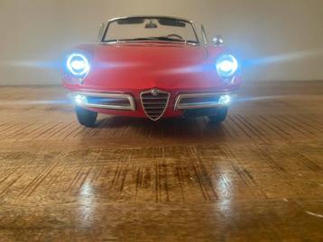 Alfa Romeo Duetto 1/8 Hachette pocher altaya ixo deagostini beschikbaar voor biedingen