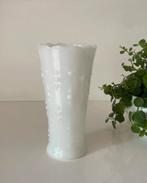 Anchor Hocking gewelfd vaasje, Wit, Aardewerk of Porselein, Ophalen of Verzenden, Zo goed als nieuw