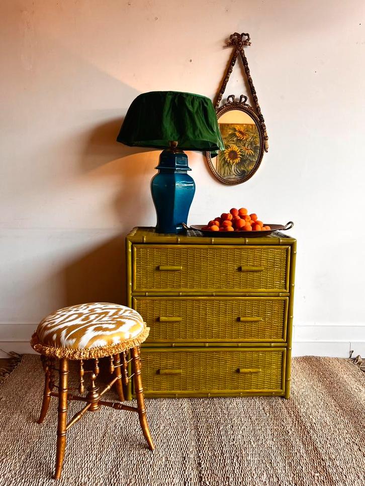 Faux Bamboo mosgroen ladekast commode vintage, Huis en Inrichting, Kasten | Ladekasten, Zo goed als nieuw, Minder dan 100 cm, 50 tot 100 cm