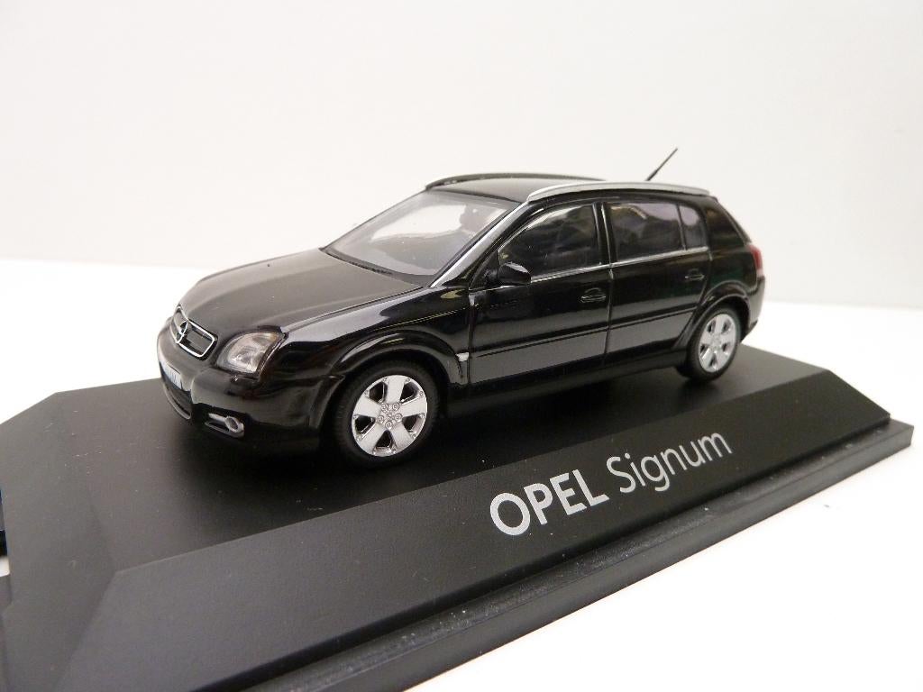 Opel Signum  '' Schuco  '', Hobby en Vrije tijd, Ophalen of Verzenden, Zo goed als nieuw, Auto, Schuco