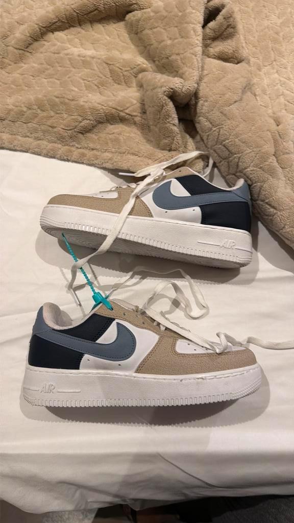 Airforce meerdere kleuren met de orginele tag, Kleding | Dames, Schoenen, Nieuw, Sneakers of Gympen, Beige, Ophalen of Verzenden