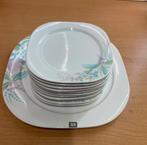 Mooi servies: taart bord met 11 bijpassende gebaksbordjes, Huis en Inrichting, Keuken | Servies, Gebruikt, Ophalen of Verzenden