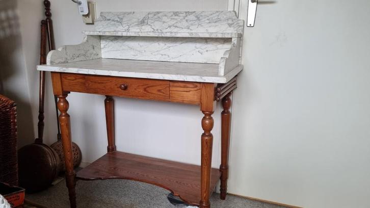Toilettafel met marmer blad, Antiek en Kunst, Antiek | Meubels | Tafels, Ophalen of Verzenden
