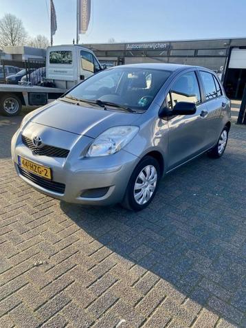 Toyota Yaris 1.3 VVTi Comfort - Nette Auto - Airco beschikbaar voor biedingen