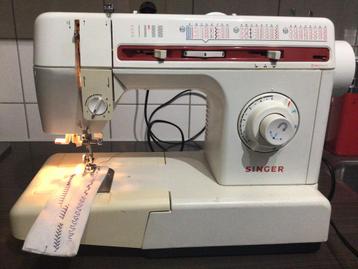 SINGER NAAIMACHINE beschikbaar voor biedingen