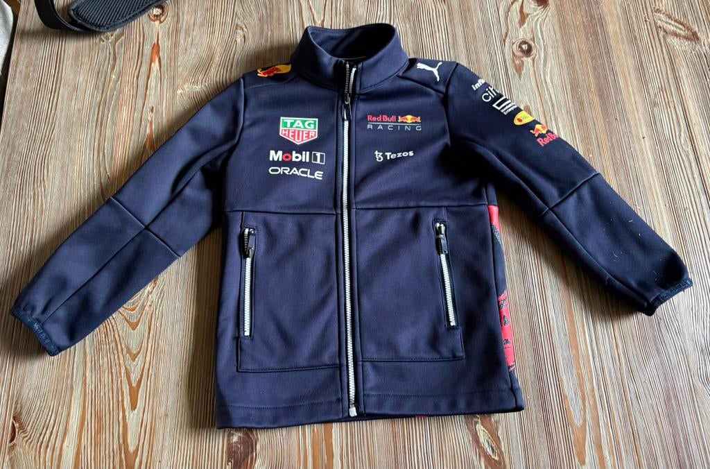 Nieuwe Puma Redbull Racing Jas maat104/110, Ophalen of Verzenden, Zo goed als nieuw, Jongen, Jas