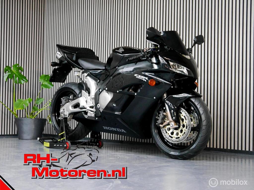 Honda CBR 1000RR Fireblade cbr cbr1000rr cbr600 cbr900, Motoren, Motoren | Honda, Bedrijf, Sport, Meer dan 35 kW, 998 cc