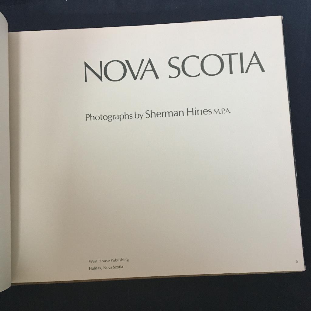 Nova Scotia, Boeken, Overige Boeken, Gelezen, Ophalen of Verzenden