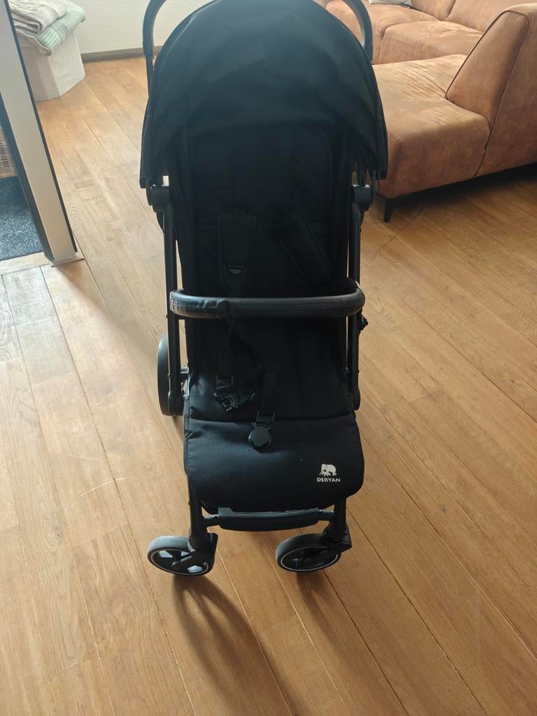 Deryan kinderwagen - Compact en handig, Kinderen en Baby's, Kinderwagens en Combinaties, Ophalen, Gebruikt, Kinderwagen, Overige merken