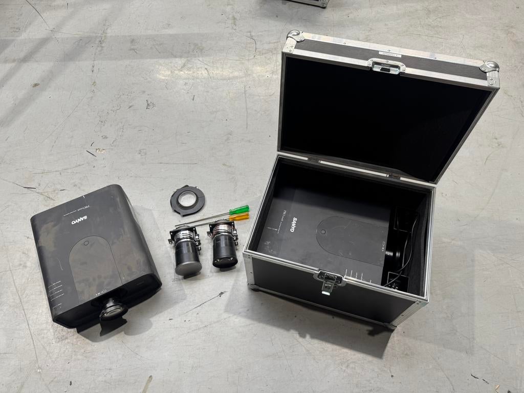 Sanyo pro xtrax beamer, Audio, Tv en Foto, Beamers, Ophalen, Zo goed als nieuw, Ultra HD (4K)