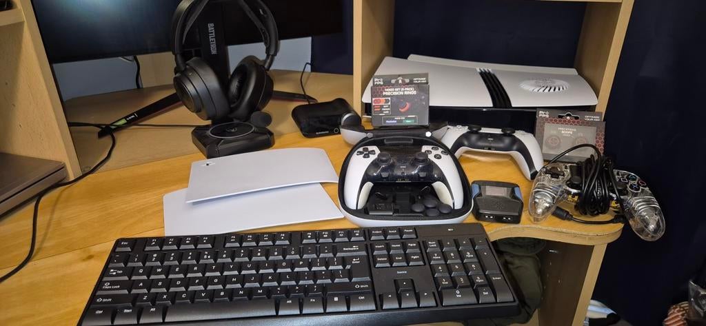 Ultieme PS5 Pro Bundel–4TB Opslag–SteelSeries Nova pro, Spelcomputers en Games, Spelcomputers | Sony PlayStation 5, Ophalen, Zo goed als nieuw
