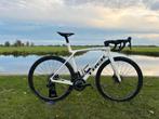 Trek Madone SLR 7 AXS Gen 8 Project One (UPGRADES), 28 inch, Carbon, Zo goed als nieuw, Meer dan 20 versnellingen